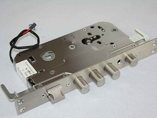 港南24小时上门开锁公司