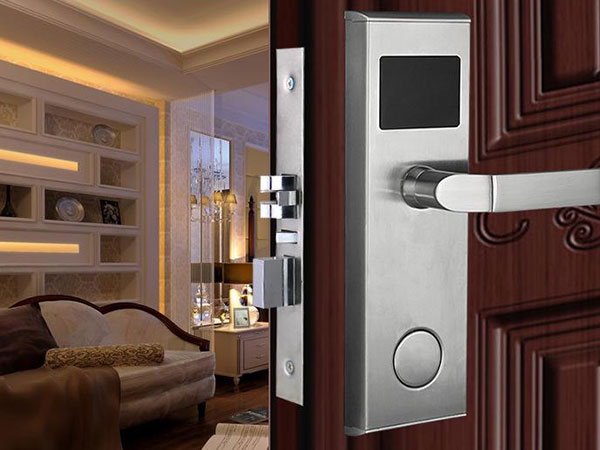 港南24小时上门开锁公司